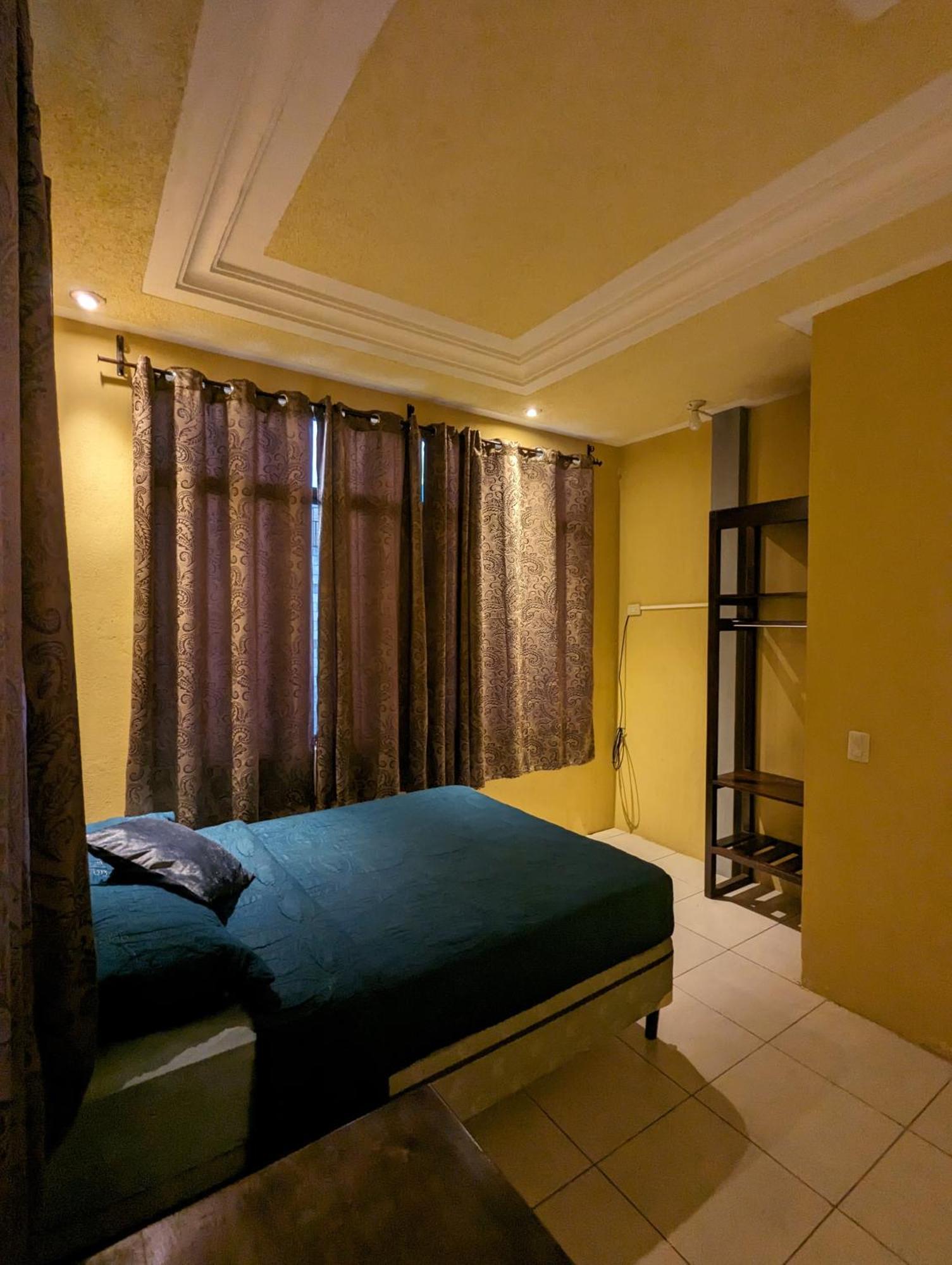 Casa Gonzalez Apartment Santiago Atitlán Екстериор снимка
