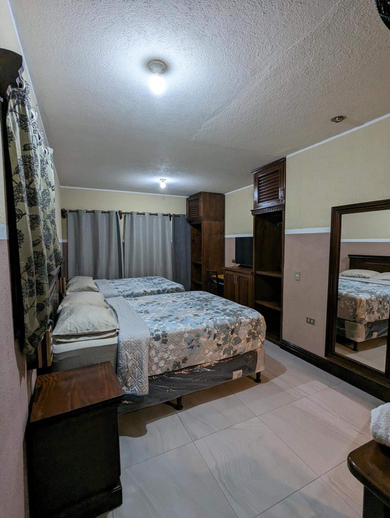 Casa Gonzalez Apartment Santiago Atitlán Екстериор снимка